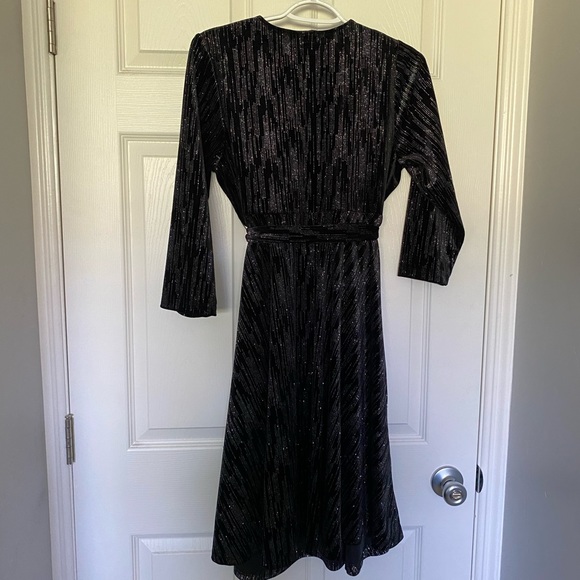 NWT Torrid Black Shine Velvet Wrap Dress - Picture 6 of 8